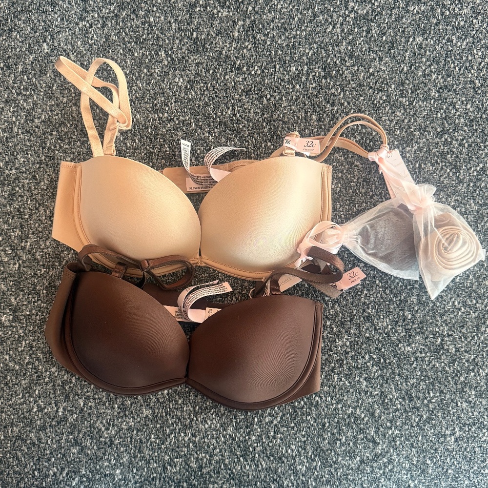 NWT Victoria Secret Bare Invisible Solutions Bras